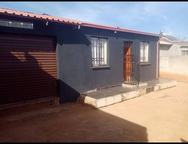 2 BEDROOM HOUSE FOR SALE IN GREENFIELD